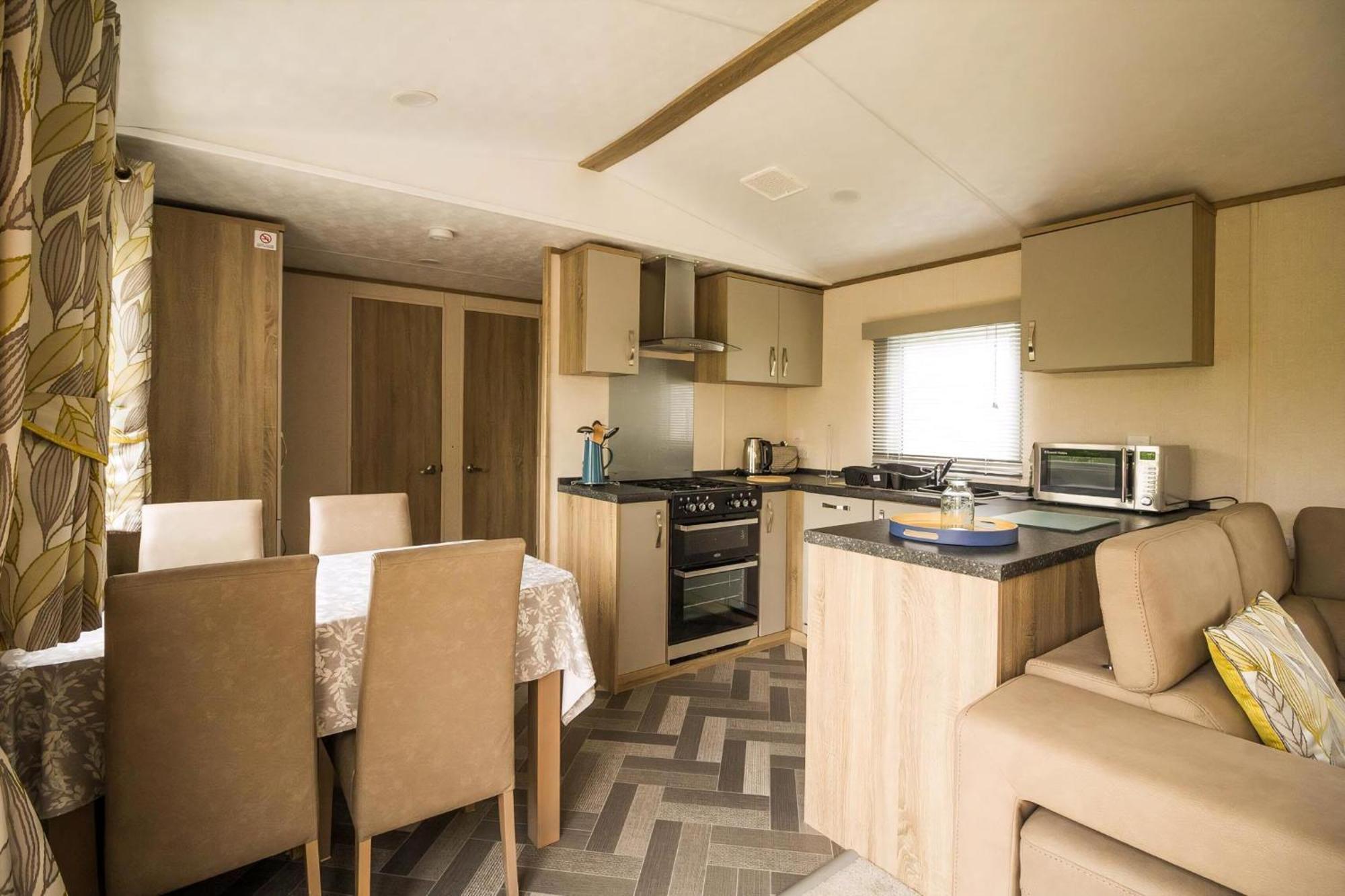 Beautiful 8 Berth Caravan At Heacham Beach In Norfolk Ref 21056C Exterior foto